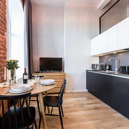 Best Apartments- Mere טאלין