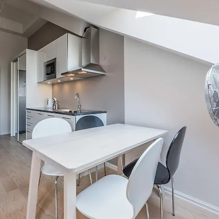 דירה Best Apartments- Mere